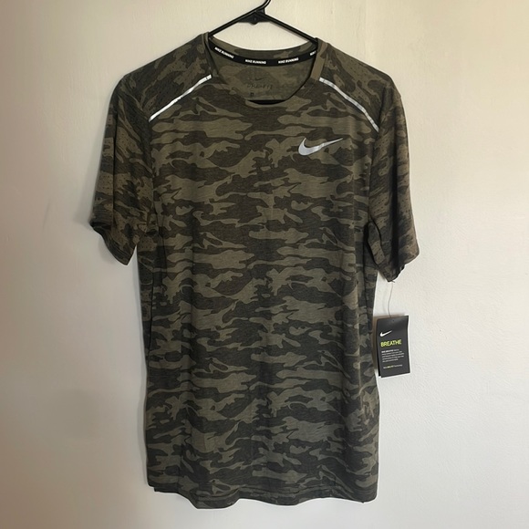 Nike Rise 365 Camo Short Sleeve Dri Fit Running Shirt - Picture 1 of 5